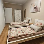 City-apartment I 85m2 I Naehe Theater L 2 Schlafzinmer I Parkplatz Kostenlos I Wlan