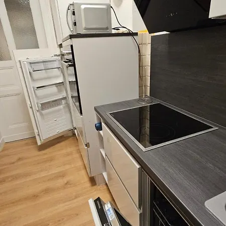 City-apartment I 85m2 I Naehe Theater L 2 Schlafzinmer I Parkplatz Kostenlos I Wlan Apartment