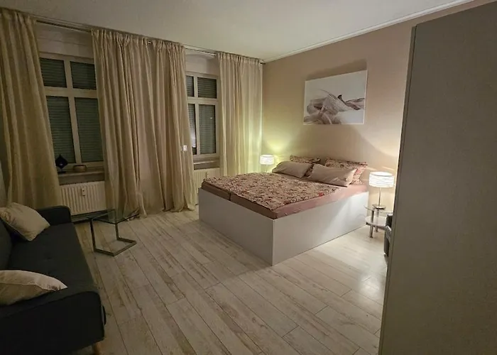 Apartamento City-apartment I 85m2 I Naehe Theater L 2 Schlafzinmer I Parkplatz Kostenlos I Wlan *