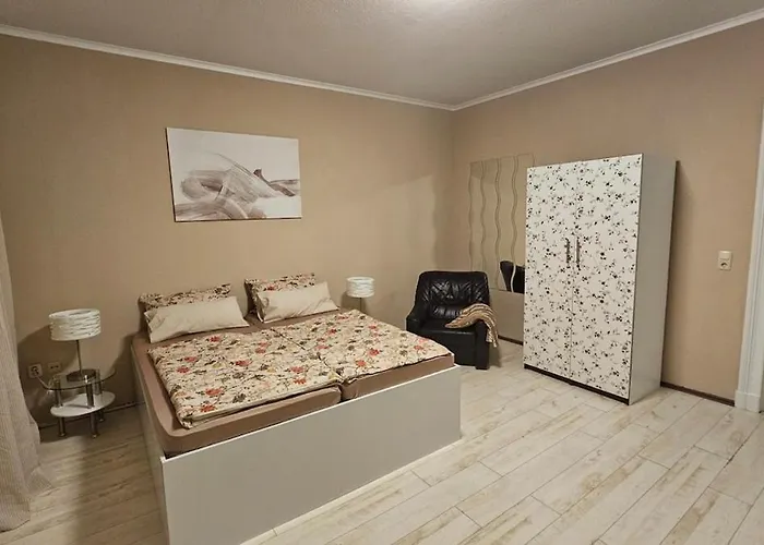 City-apartment I 85m2 I Naehe Theater L 2 Schlafzinmer I Parkplatz Kostenlos I Wlan Apartamento *